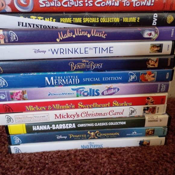Used DVDs/ Seasons  (Lot 3) - Picture 4 of 5